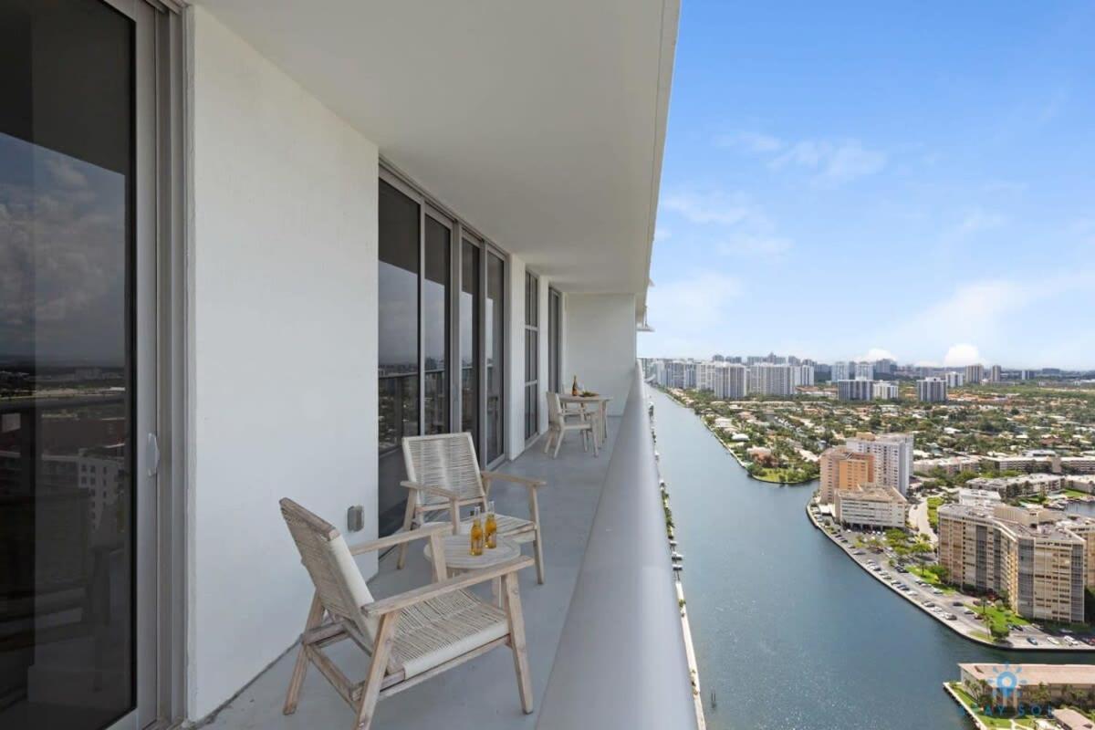 Bayview Luxury: 3Br Pools Oceanfront Amenities Apartment Hollywood Ngoại thất bức ảnh